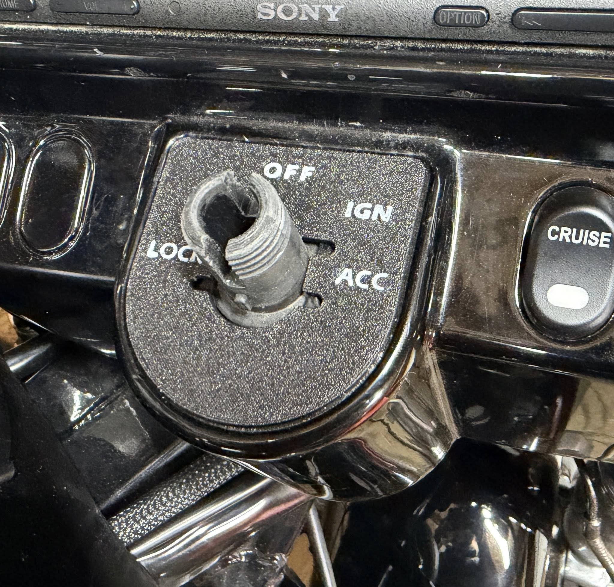 Street & Electra Glide - Ignition Switch Plate - OEM # 71422-03